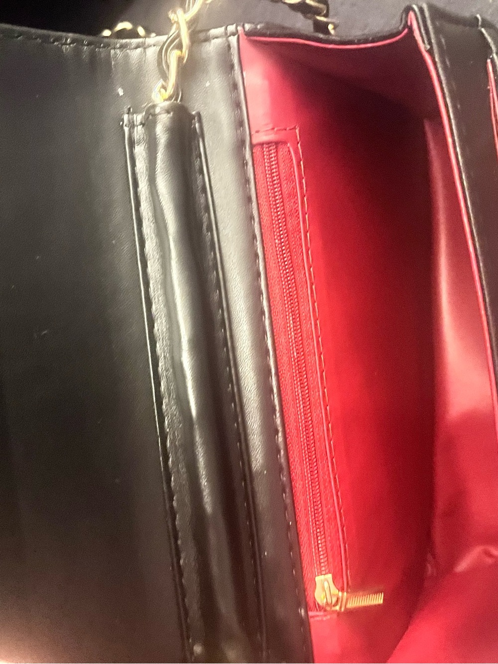 Chanel styled
Quilted Black Leather Crossbody Bag & Wallet Set - Picture 6 of 6